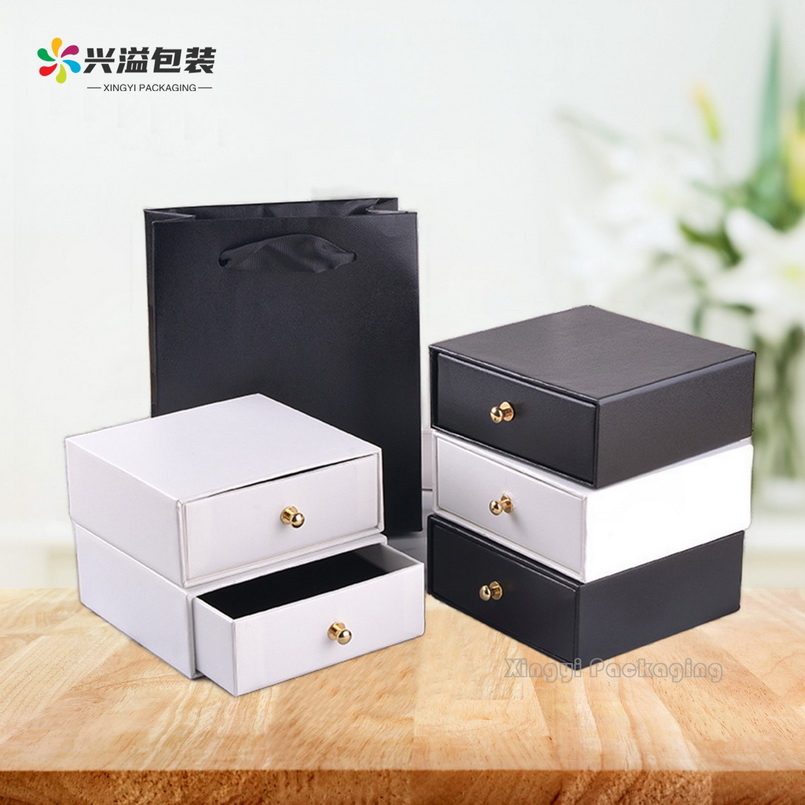 Custom Jewelry Boxes